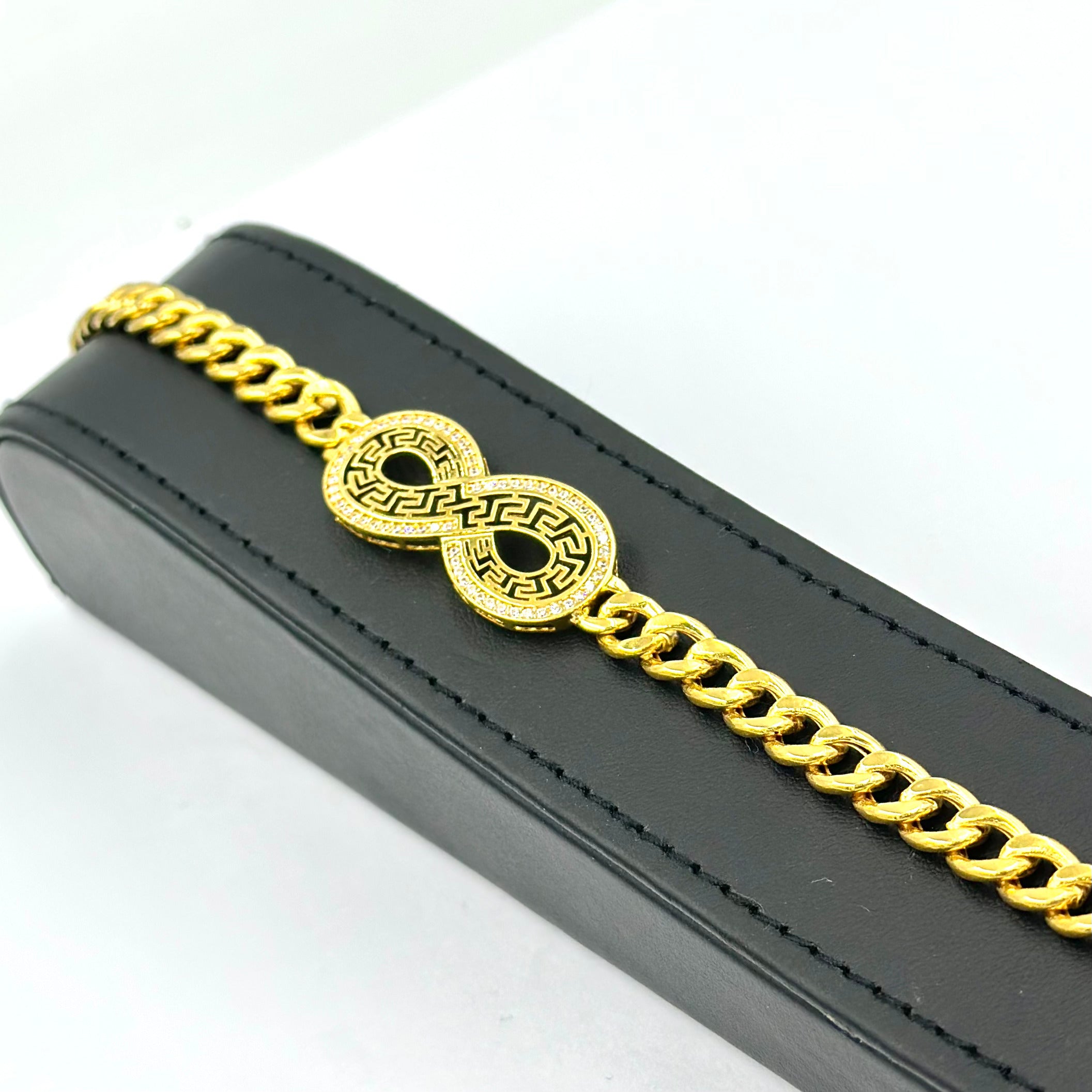 Load image into Gallery viewer, Bracelets (21 Karat)

